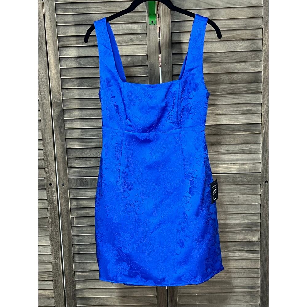 Perfectly Flirtatious Blue Floral Jacquard Tie-Back Mini Dress Size Medium NWT - Picture 10 of 11